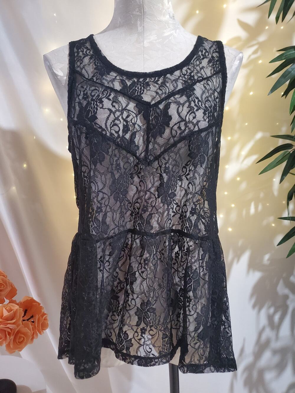 Express Sheer Lace Hi-Low Sleeveless Overlay Top Size S Whimsy Goth Fairy Witch